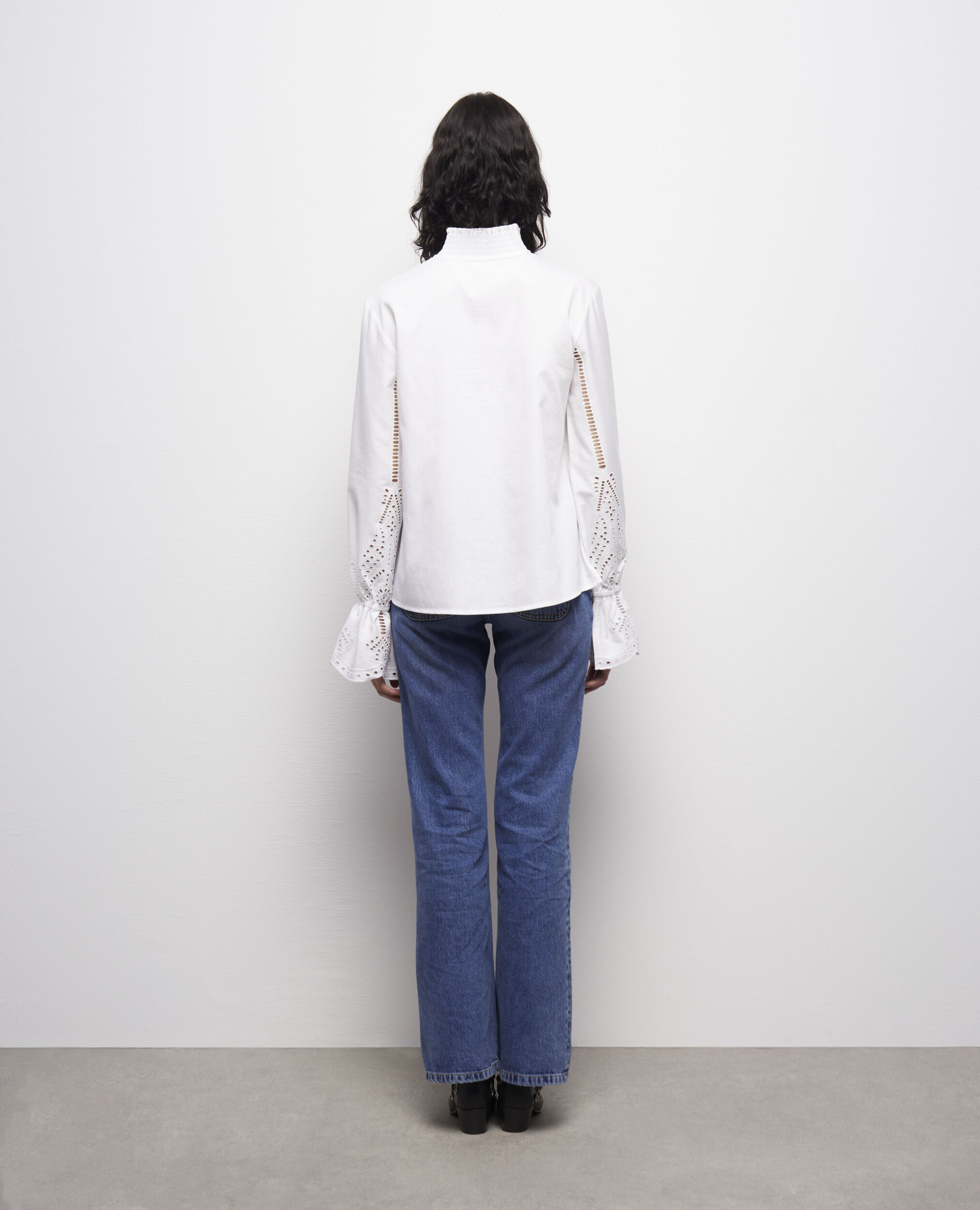 Blouse blanche avec broderie Anglaise