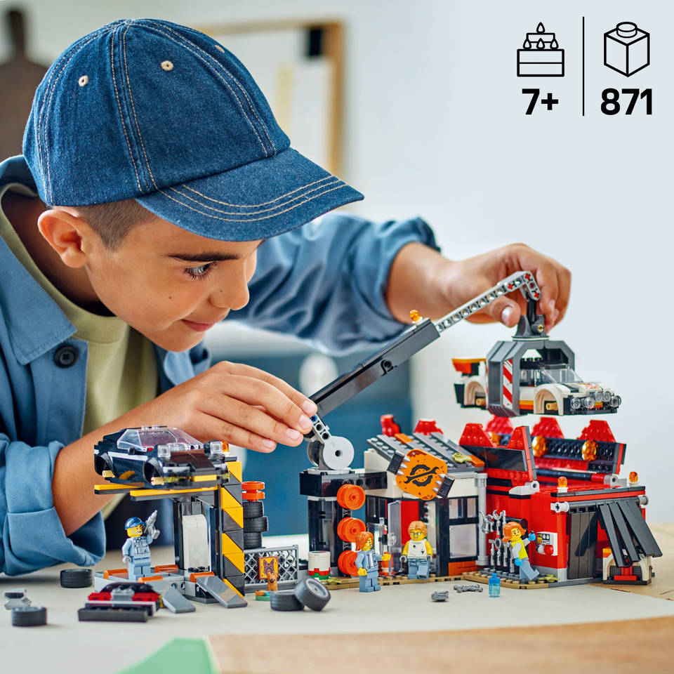 LEGO City schroothoop met auto's 60472