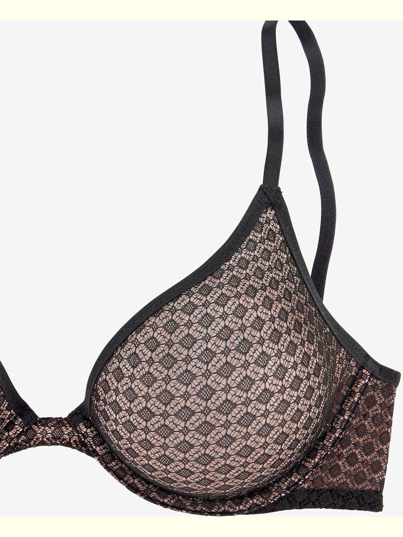 Soutien-gorge spécial t-shirt soutien-gorge à armatures tendance, encolure profonde, bonnets préformés sans couture