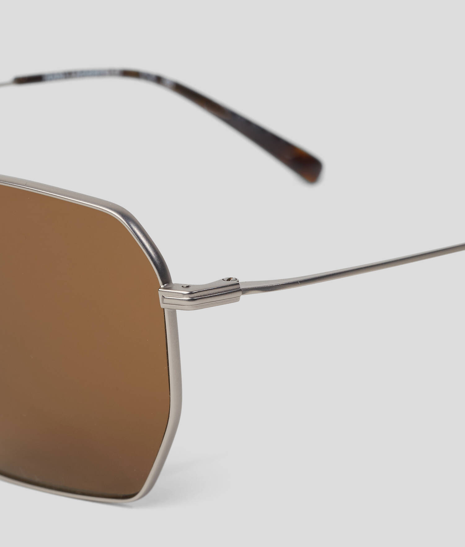 LUNETTES DE SOLEIL AVEC LOGO KARL