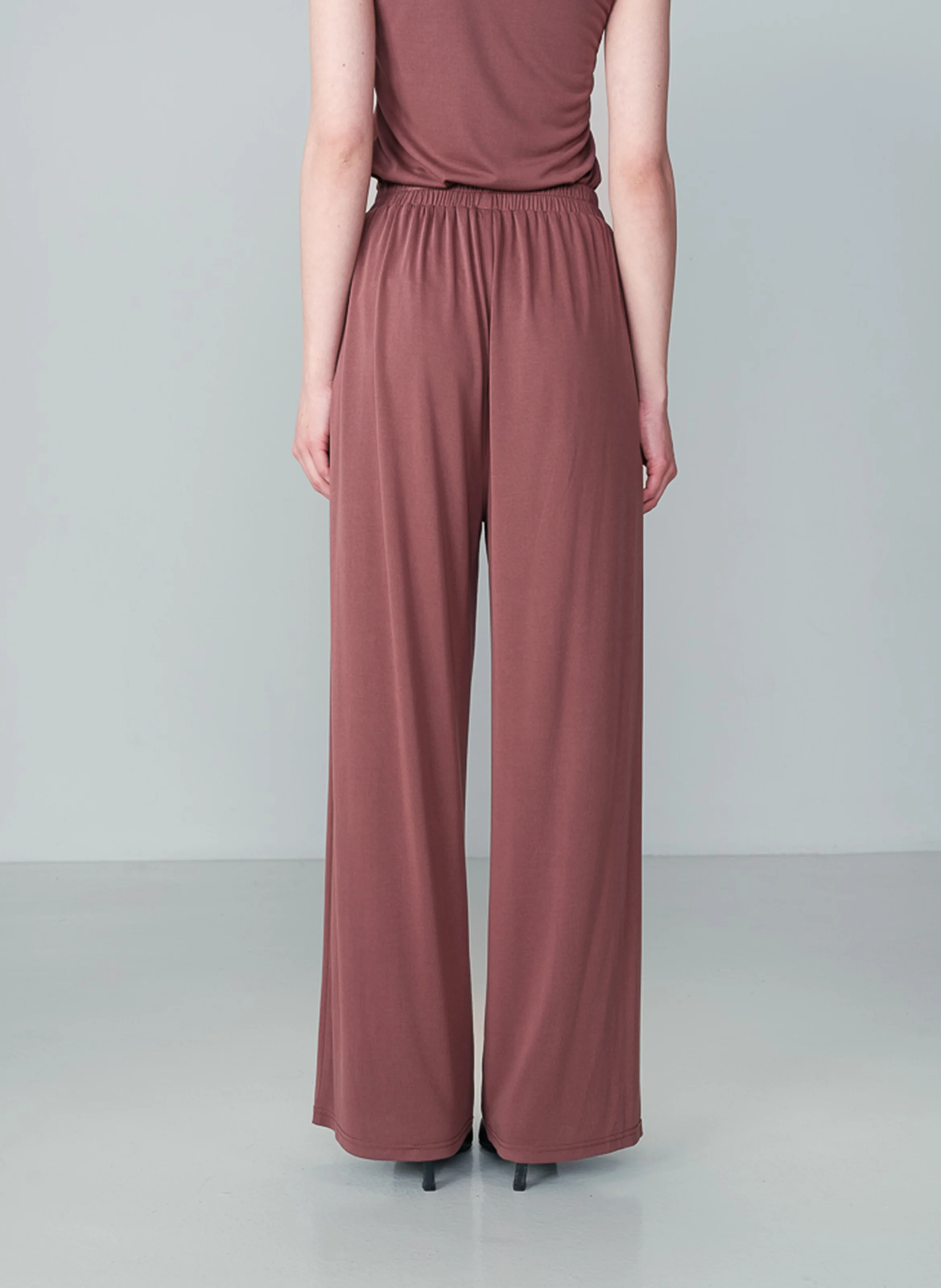 NESS - Pantalon large à plis | Marron