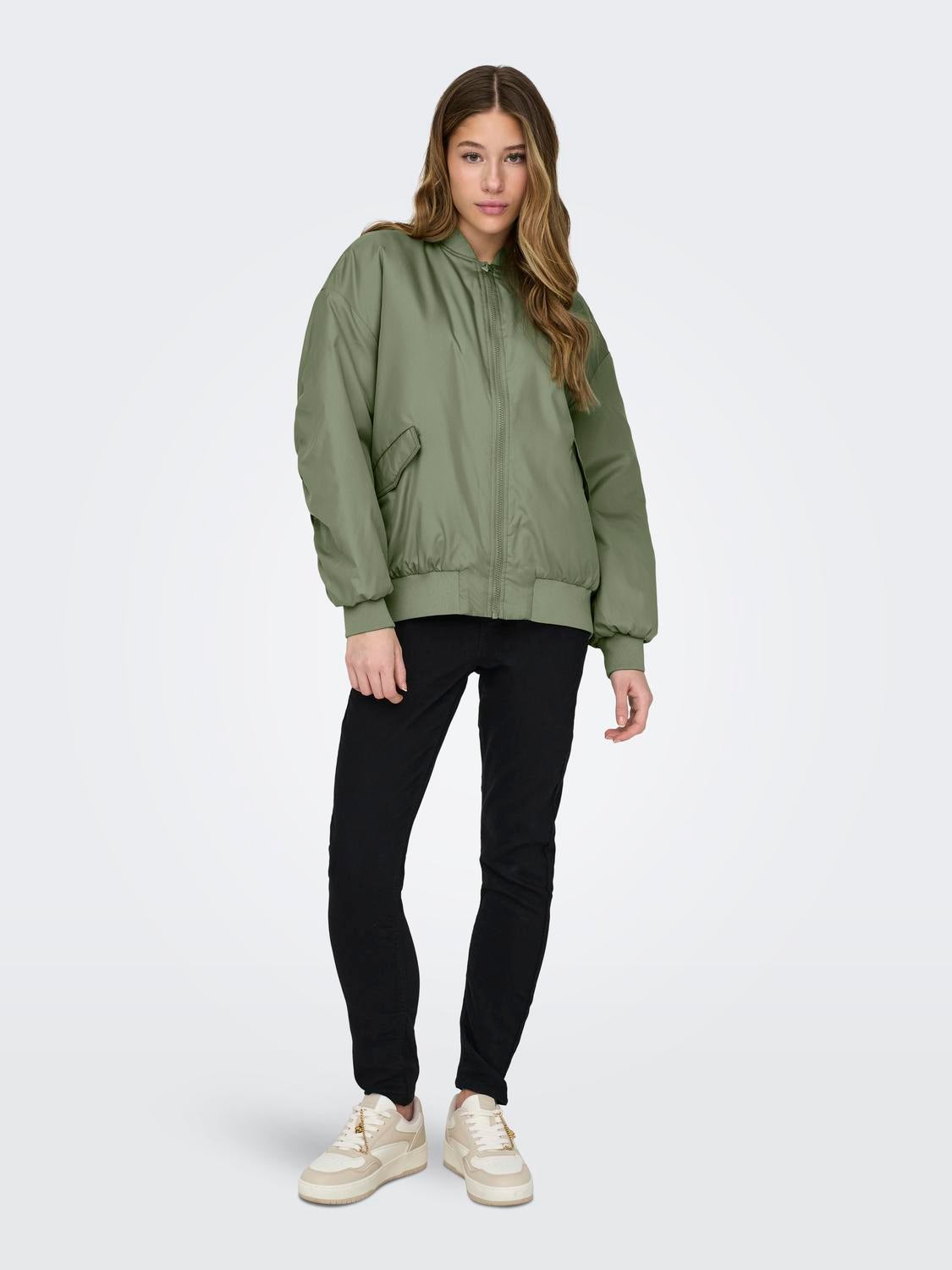 JDYDIXIE Blousonjacke Oil Green