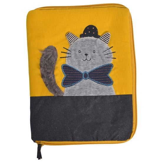 Les Moustaches protège carnet de santé    de               Moulin Roty