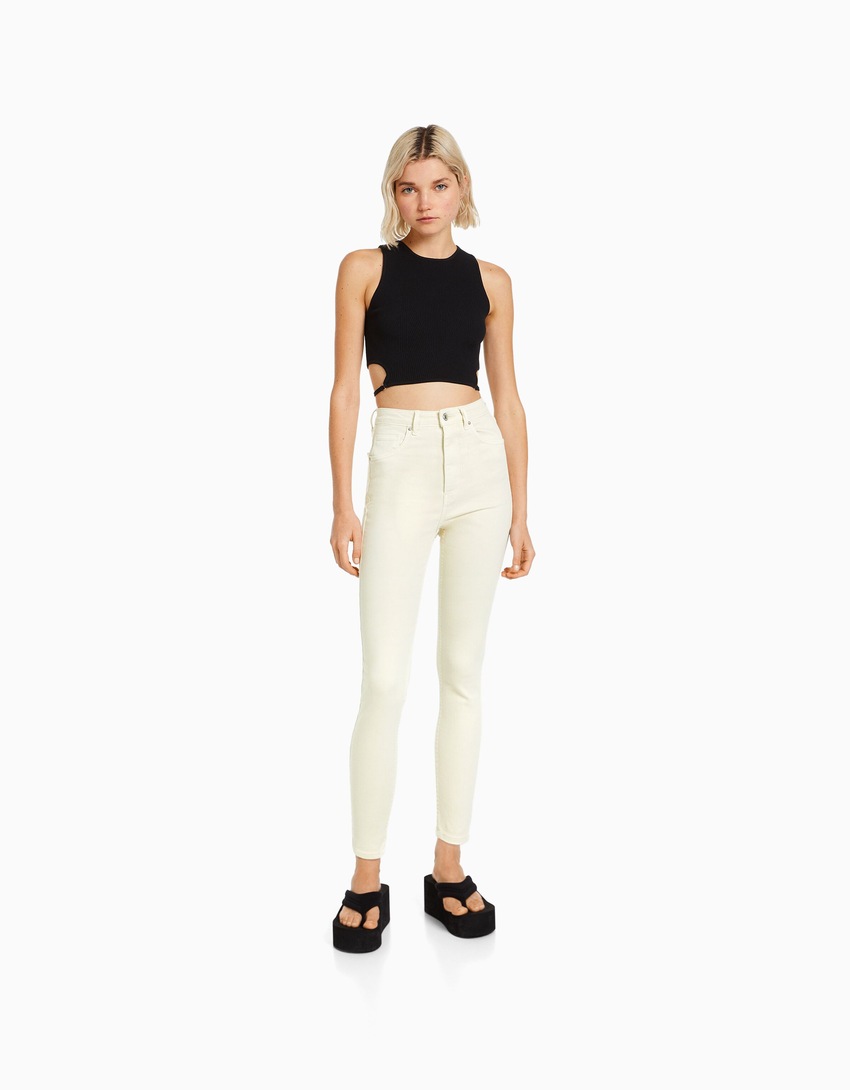 calça jeans skinny de cintura super alta
