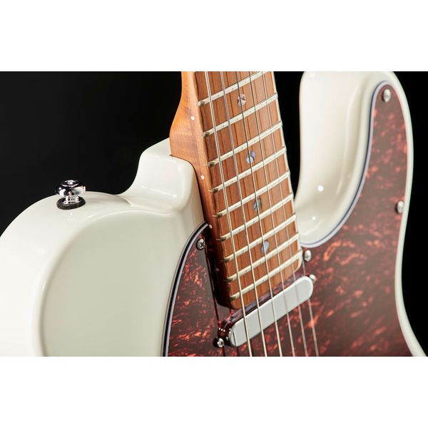 Larry Carlton T7 AWH