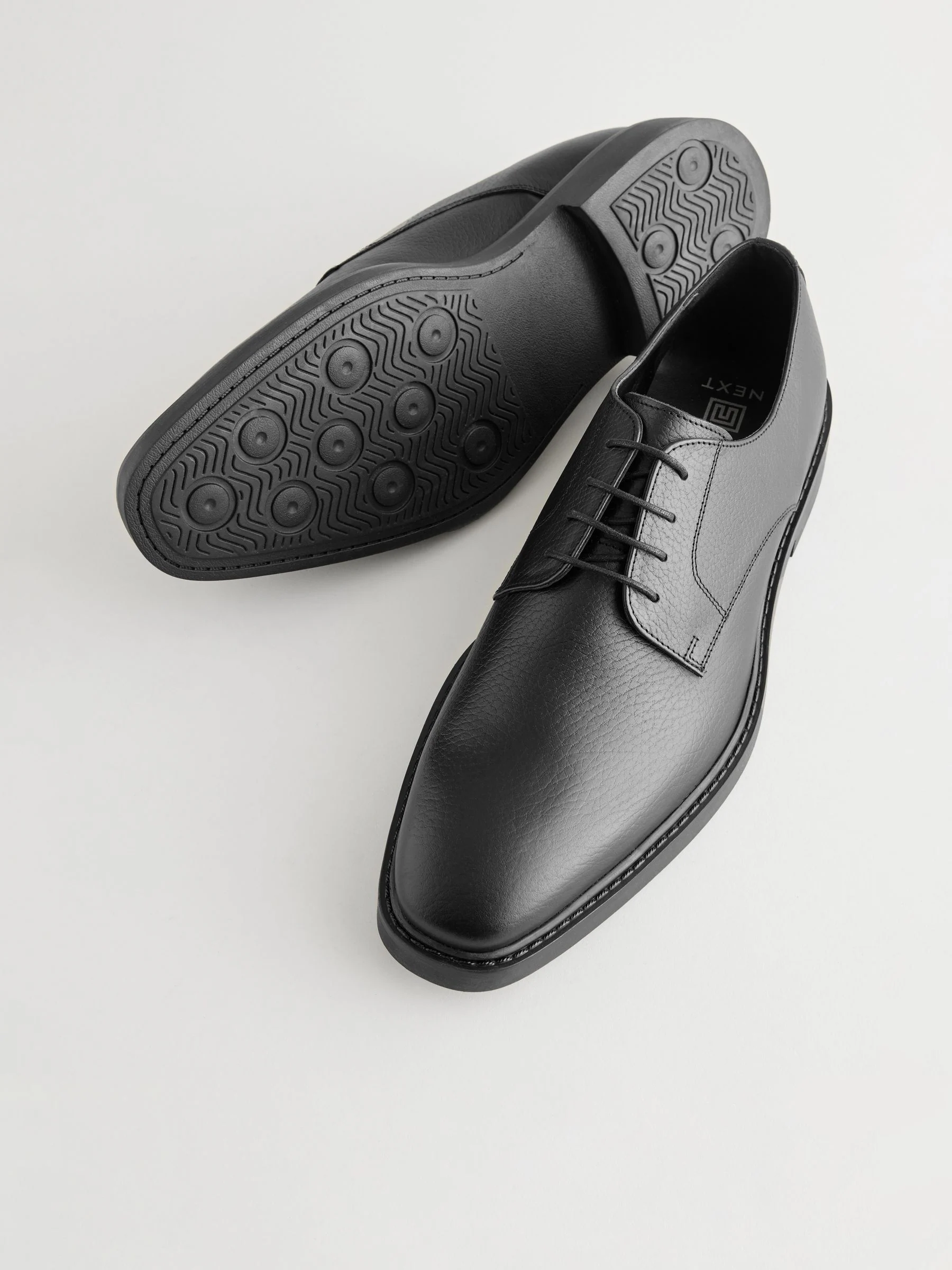 Zwart - Formele schoenen van getrommeld leer