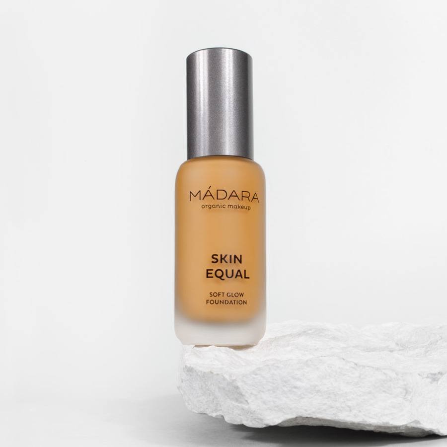 Mádara Skin Equal Foundation #60 Olive 30ml