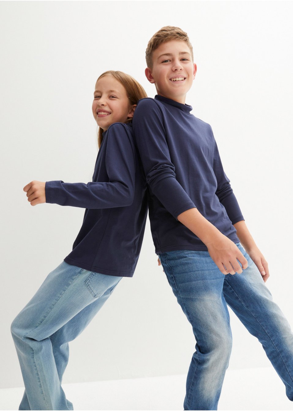 Lot de 2 pulls enfant à col roulé et manches longues
