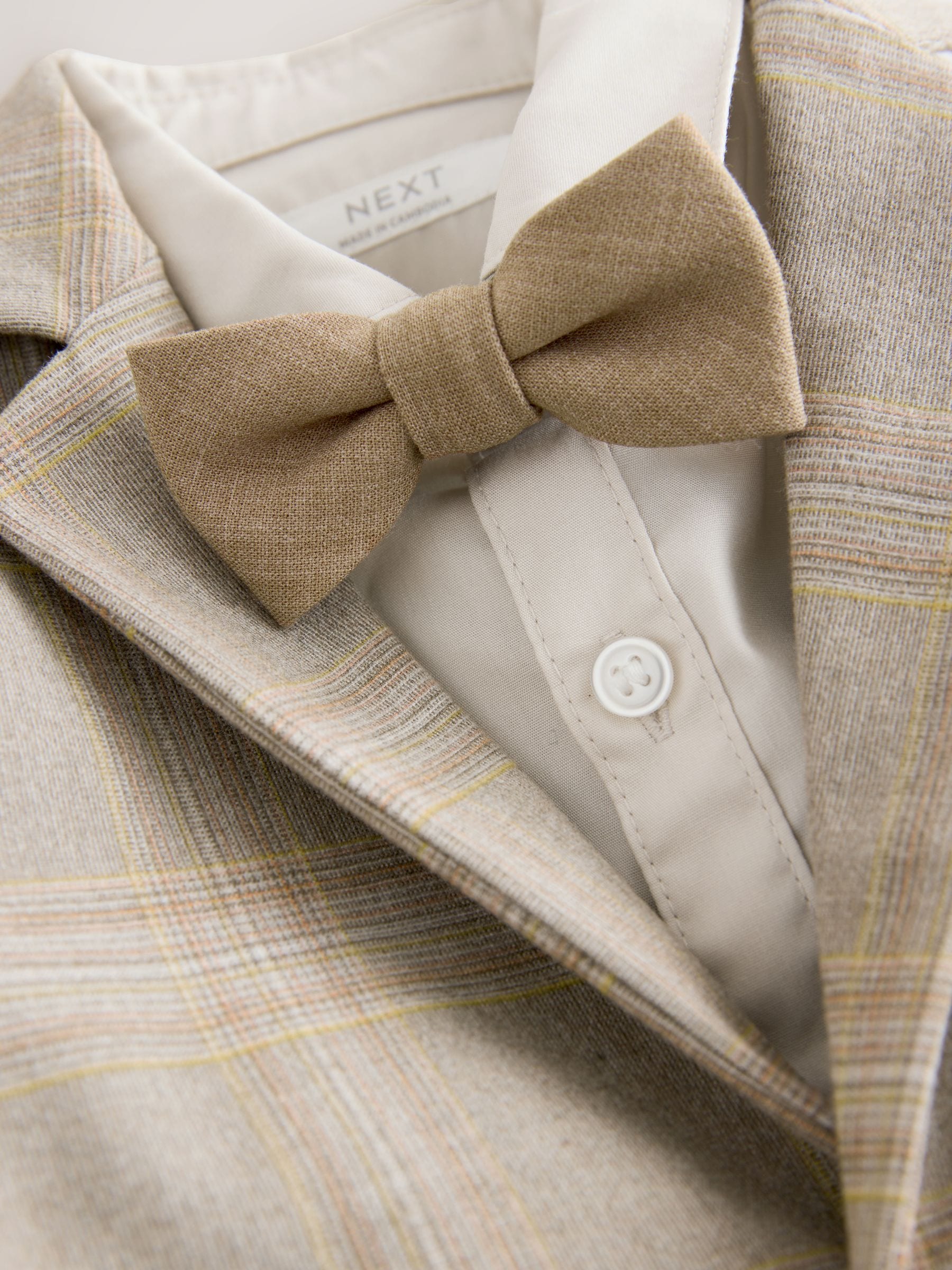 Bruin geruit - Set van blazer, overhemd, broek en vlinderstrik (3mnd -9jr)