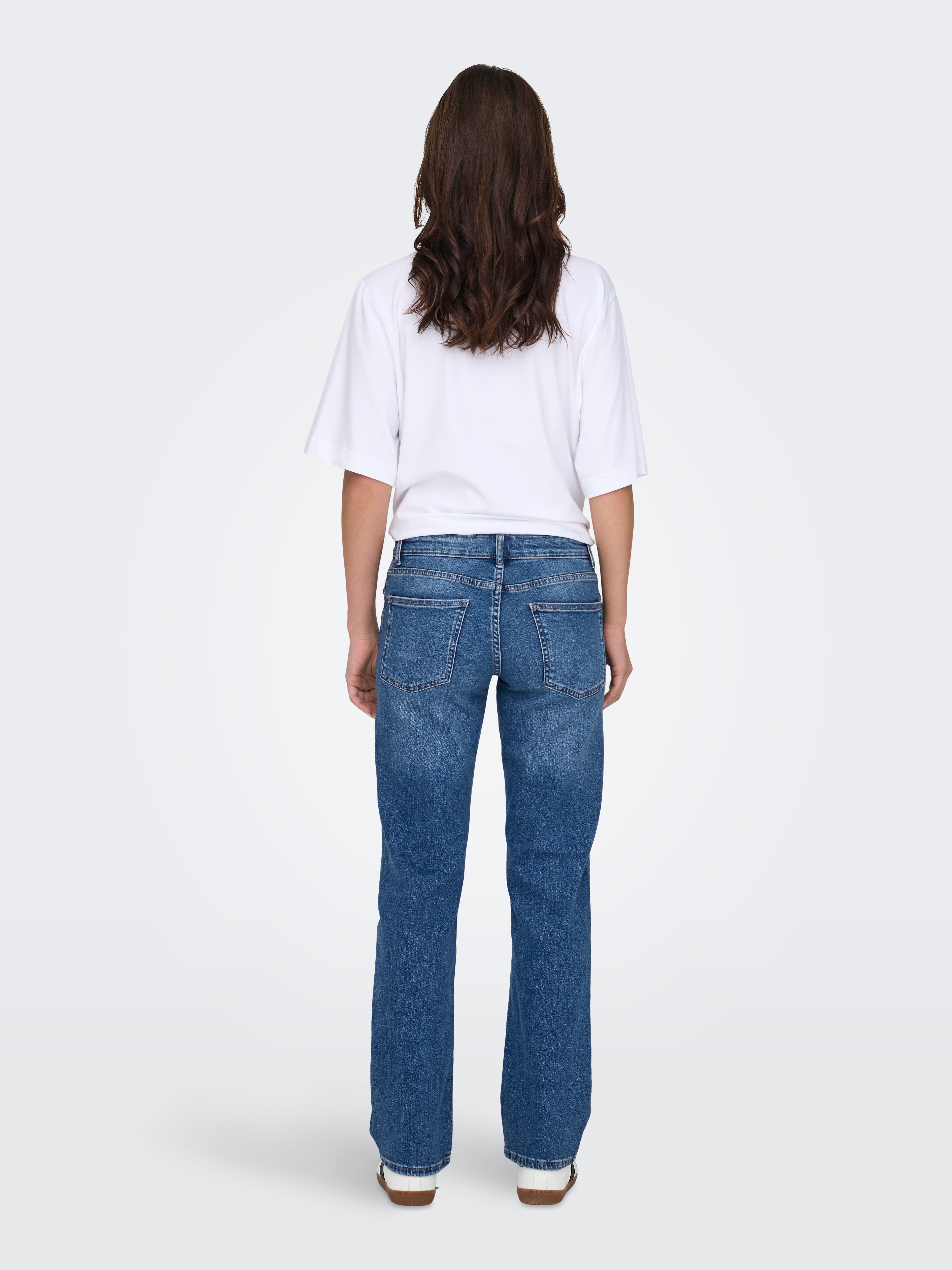 ONLLOPEZ Niedrige Taille Karotte Jeans Medium Blue Denim