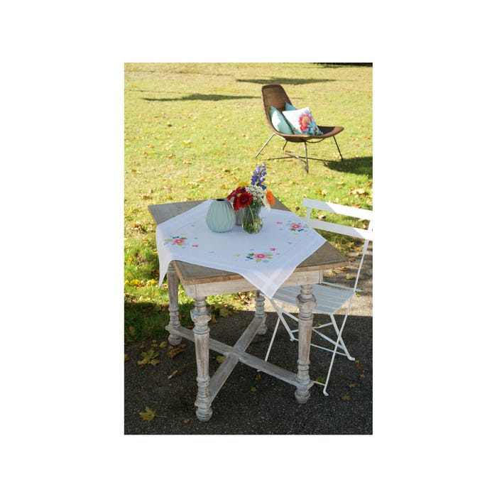 Vervaco-Borduurpakket tafelkleed Lentebloemen