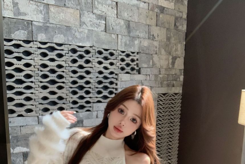 Trendycas - Halter Effen Pointelle Brei Mini Bodycon Jurk / Fluffy Cardigan
