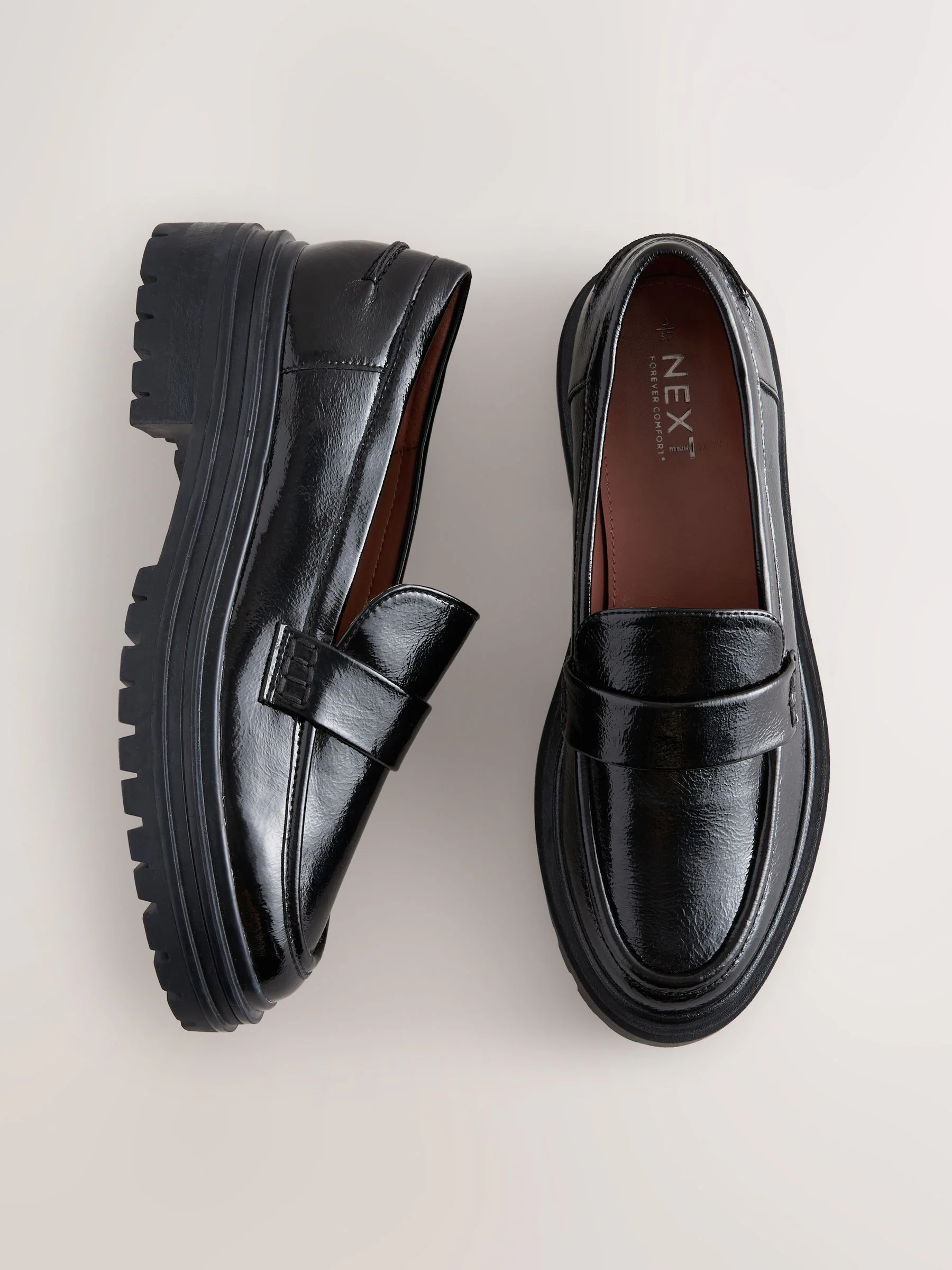Zwart lak - Loafers met dikke zool