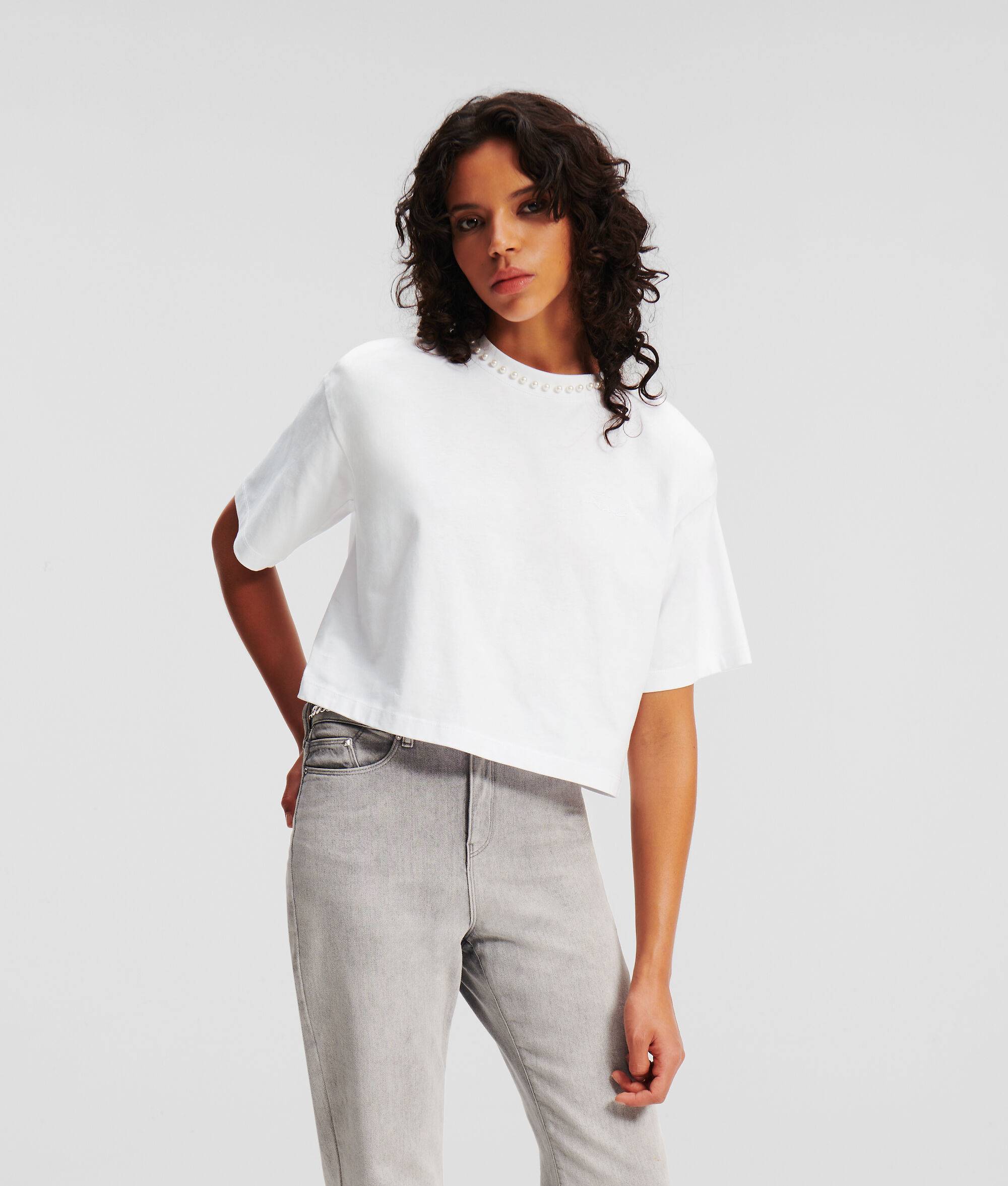 T-SHIRT ORNÉ DE PERLES