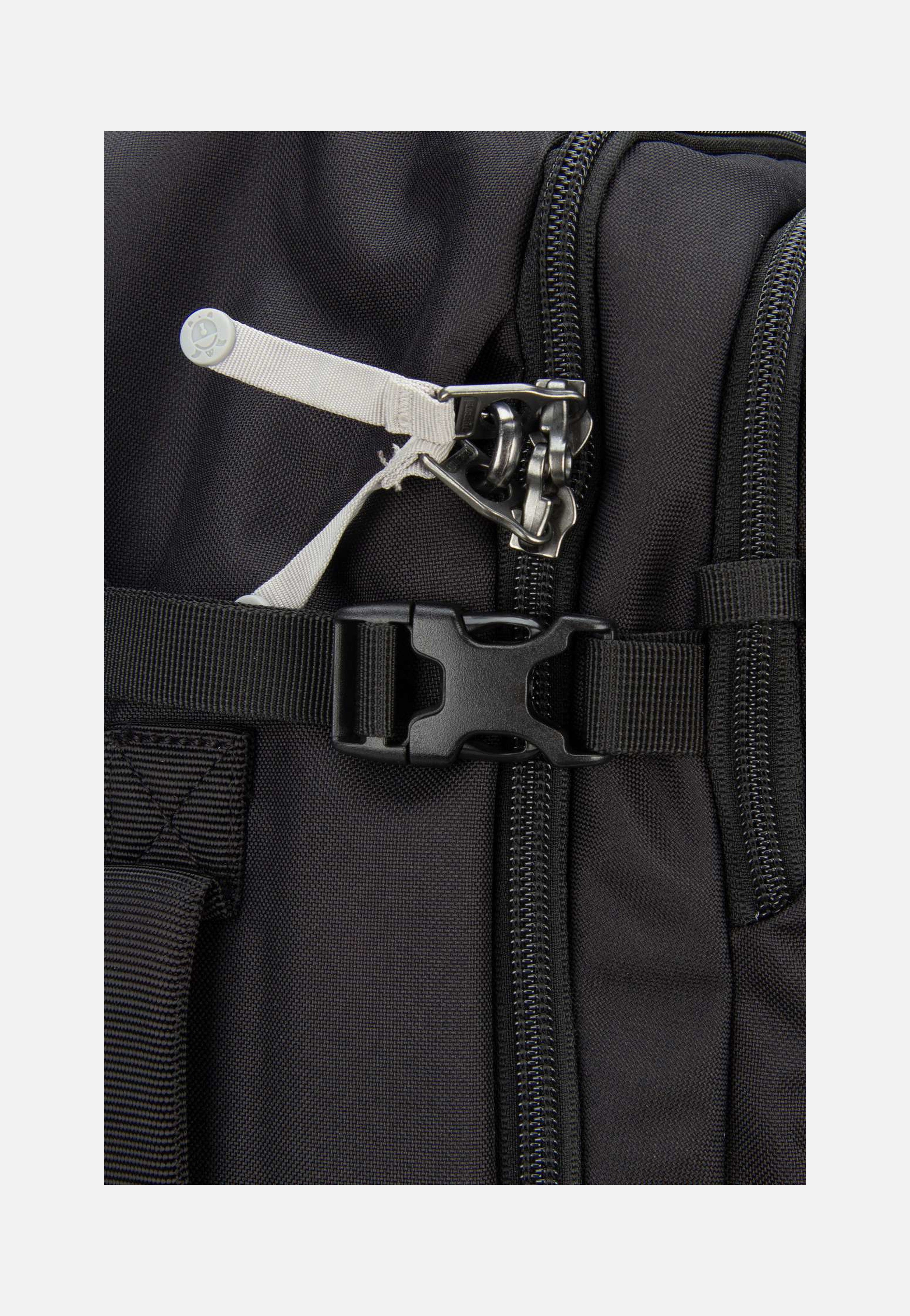 GO 34L Carry-On Jet Black - Reiserucksack