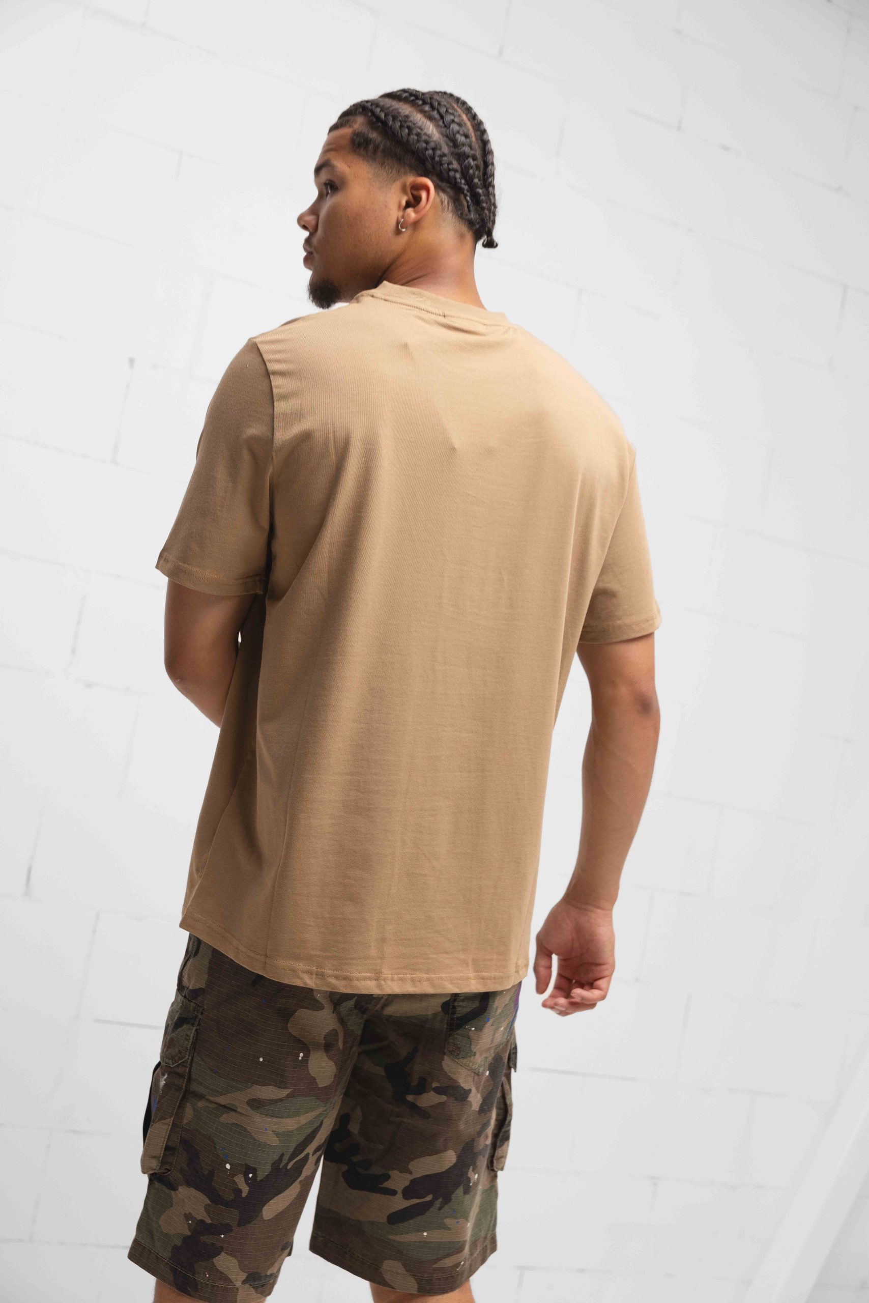 Off The Pitch Script Ace T-Shirt Heren Bruin