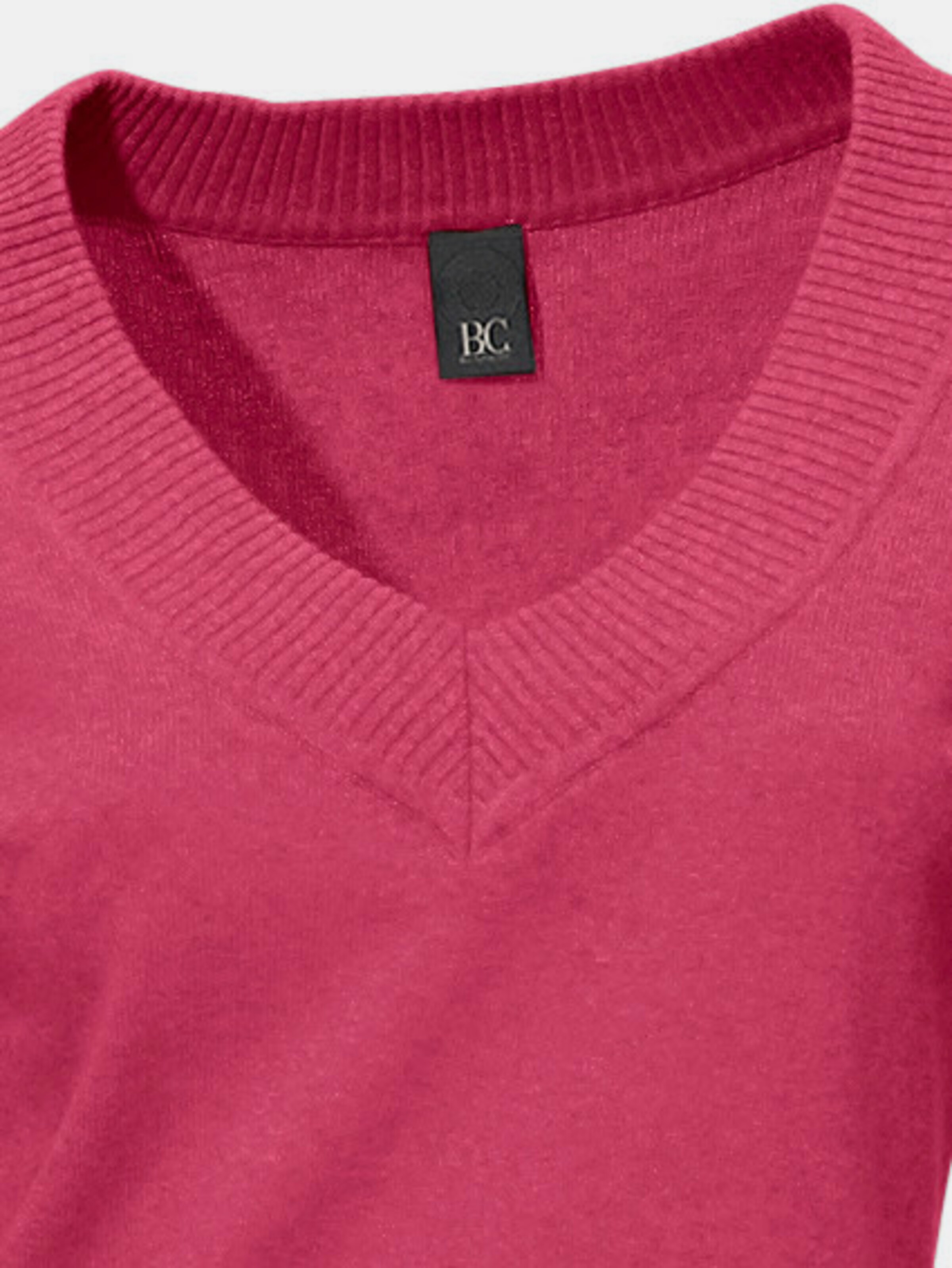 V-Pullover