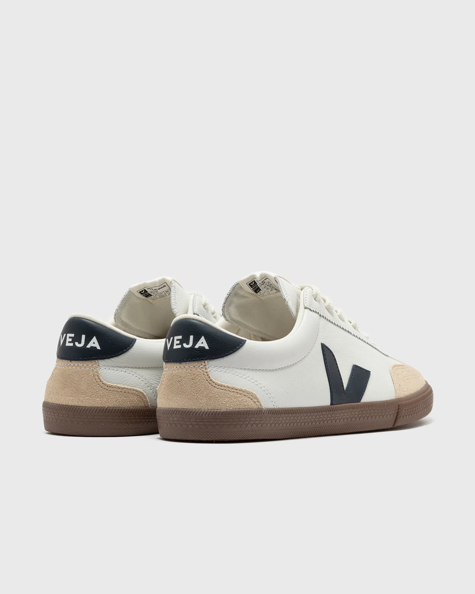 Veja VOLLEY O.T. LEATH