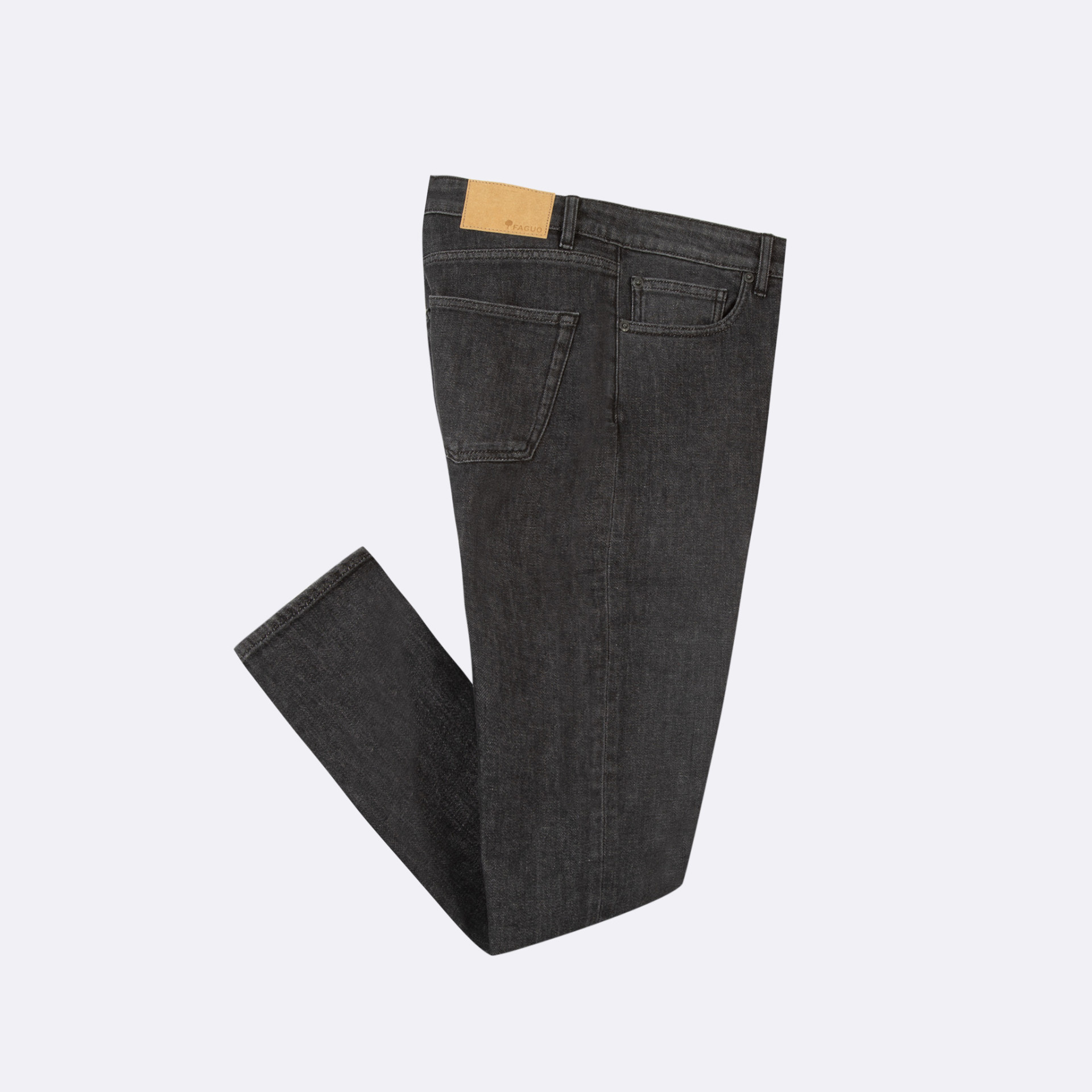 Jean black washed coupe slim végan en coton et polyester recyclé - modèle Denim