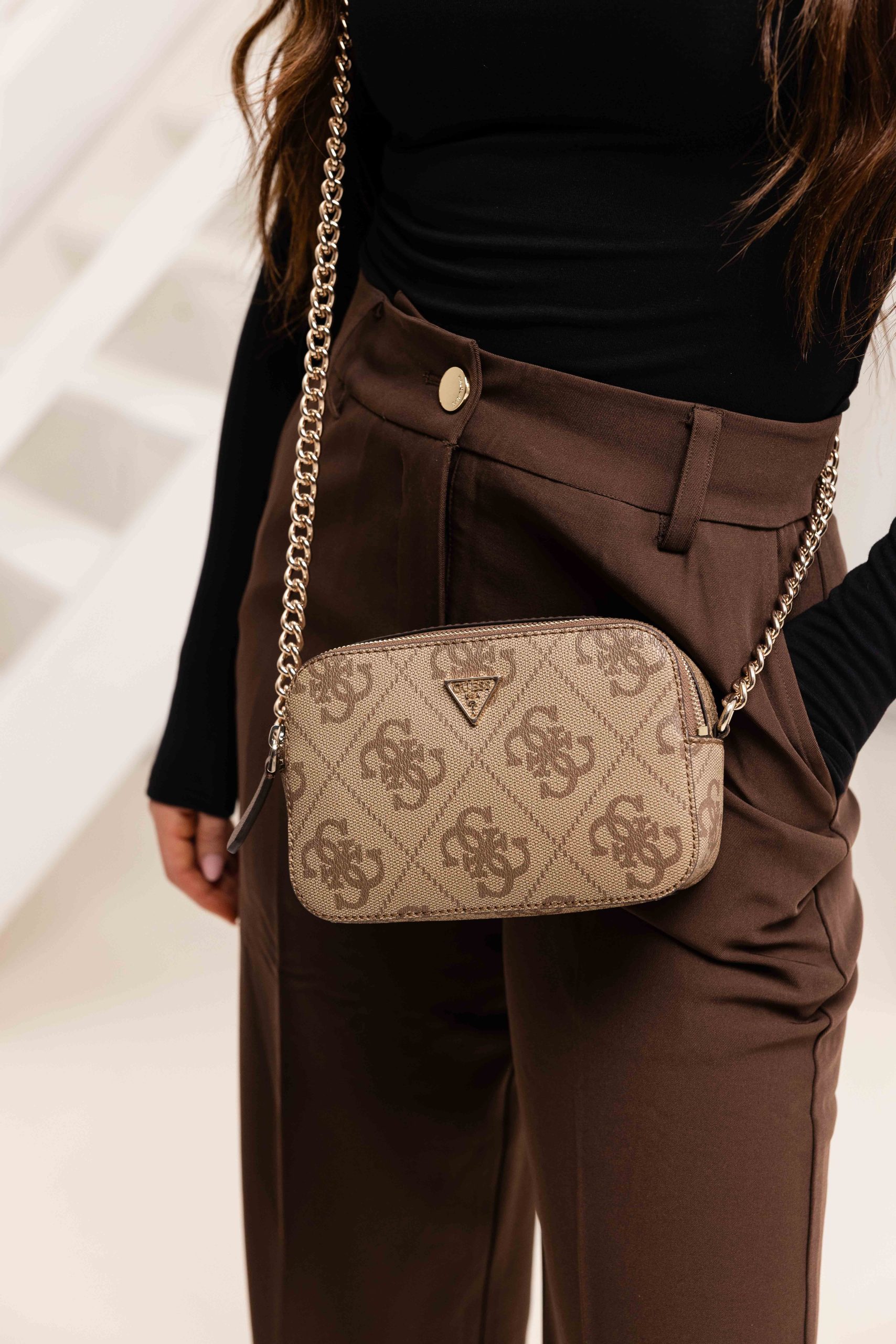 Guess Noelle Mini Schoudertas Dames Beige