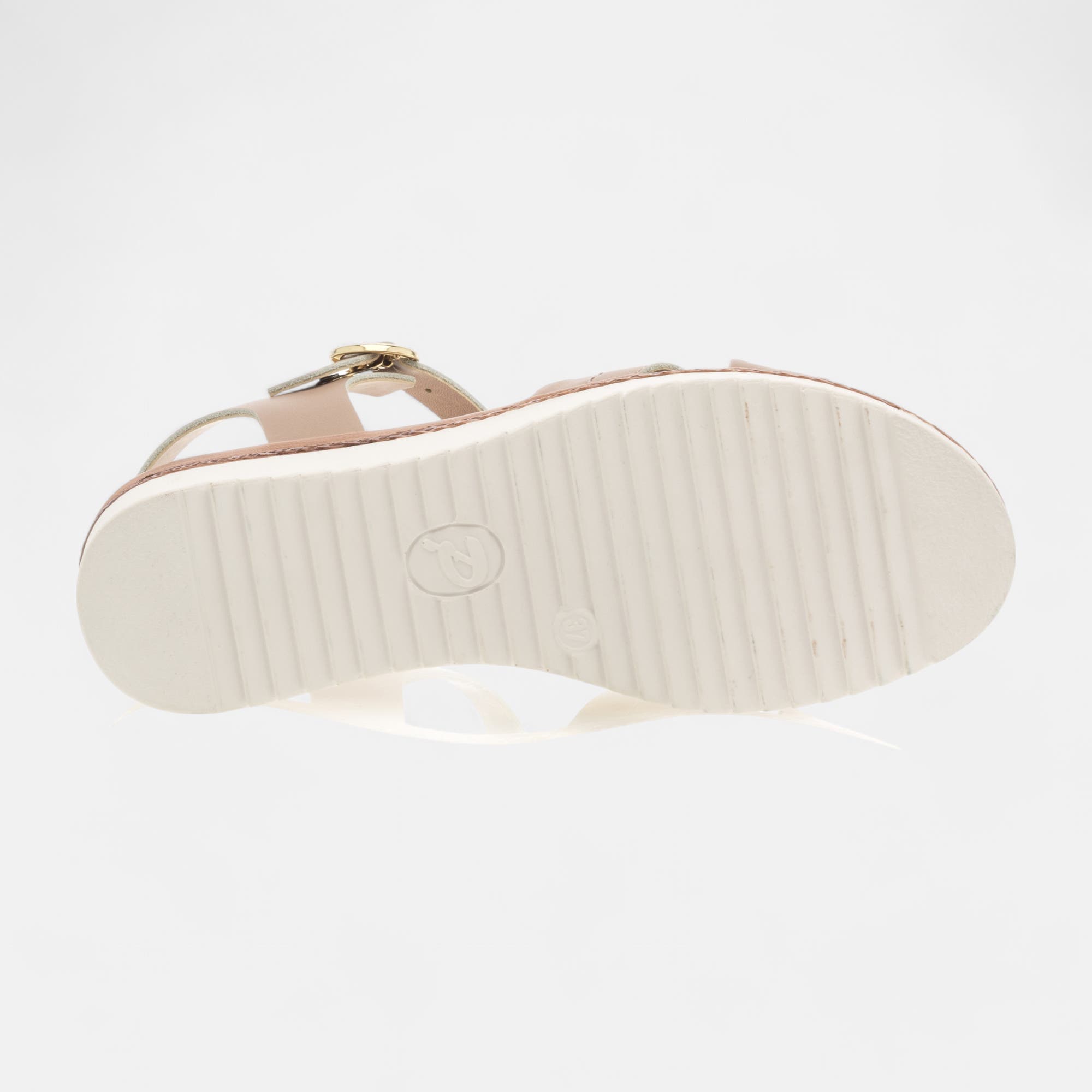Sandales Femme en cuir neutre