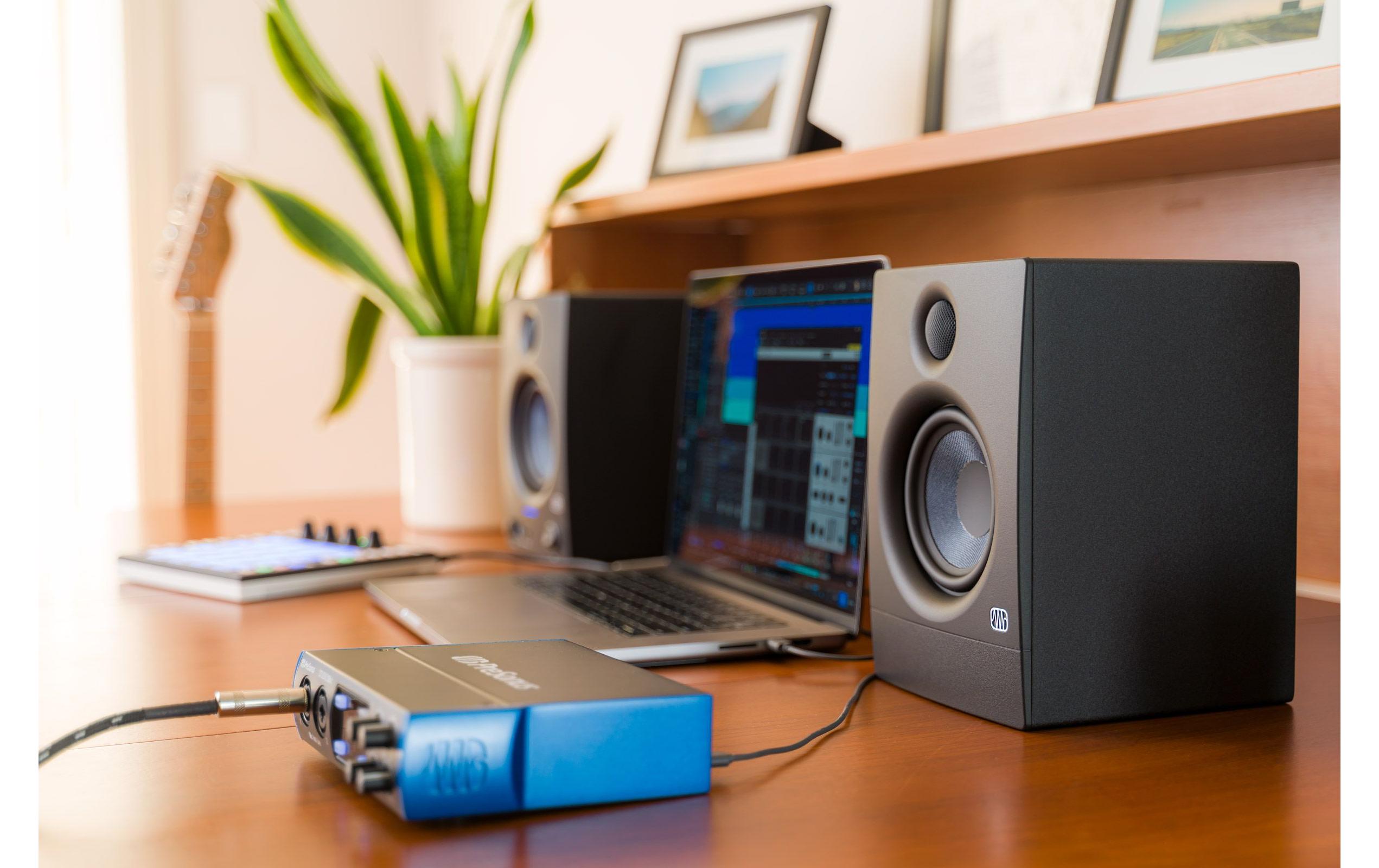 Studiomonitore 4.5 BT (2 Gen.) Schwarz<br>Aktive 4.5-Zoll-Referenzmonitore mit Bluetooth
