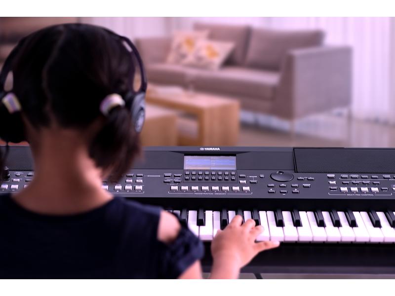 Yamaha Workstation PSR-SX600 Keyboard für hochwertige musikalische Erlebnisse