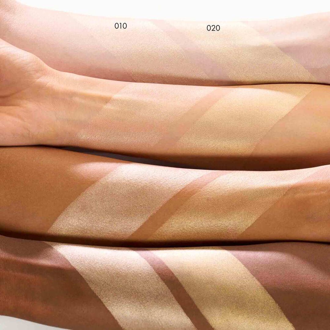 CATRICE  Bouncy Aura Glam - Iluminador