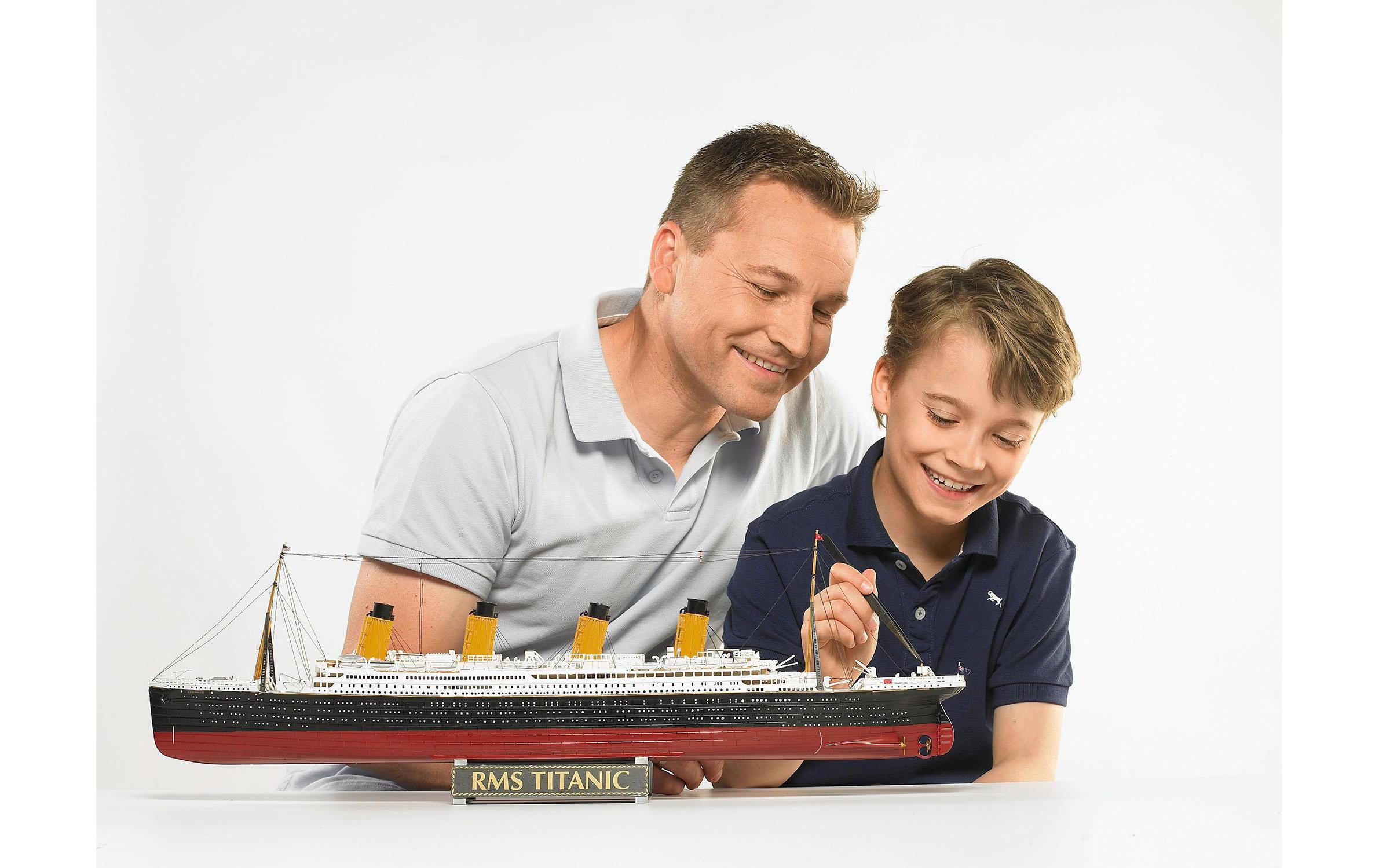 Bausatz 100 Years TITANIC 1:400Kunststoff Modellbausatz