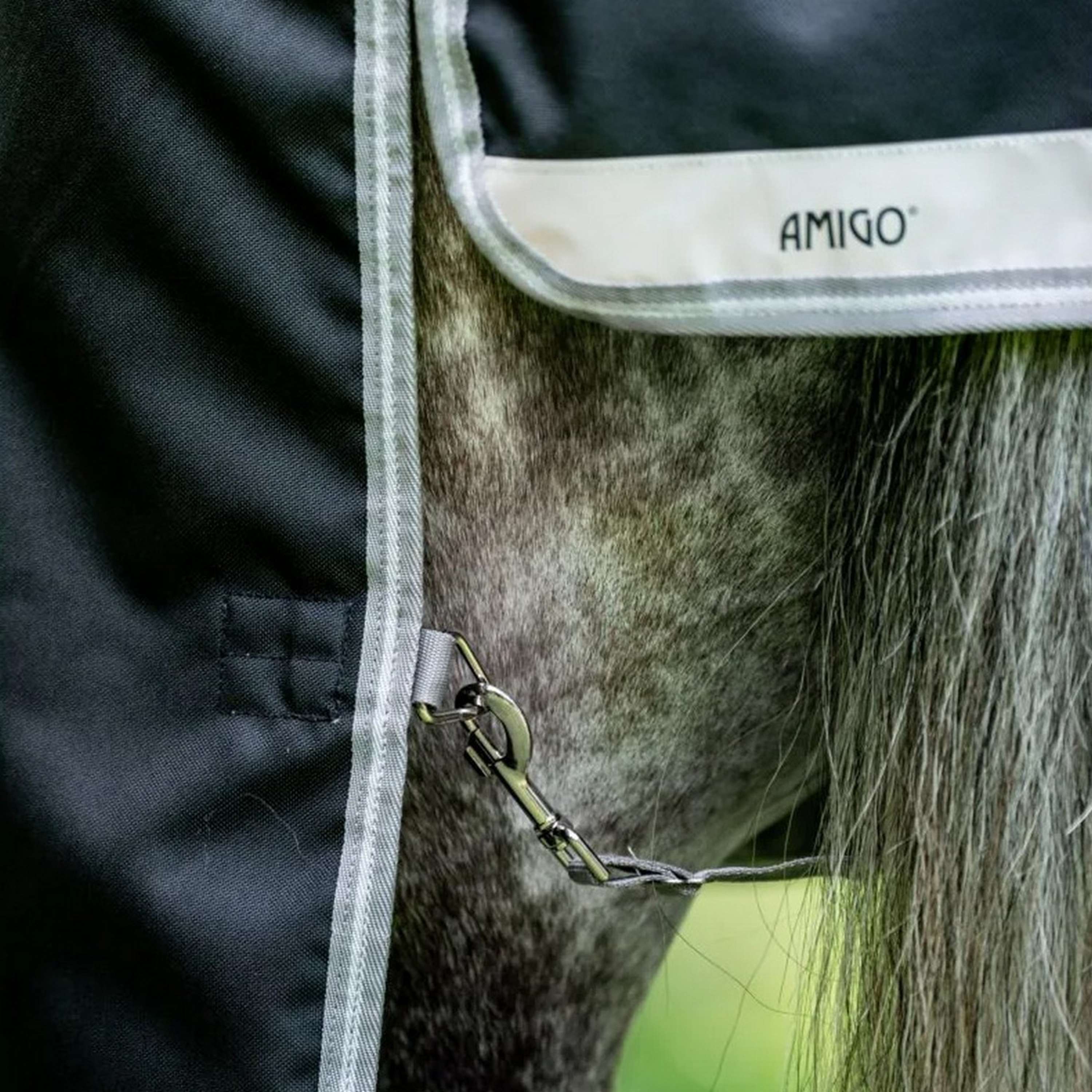 Amigo Bravo 12 Plus Turnout Heavy 400g Black/Titanium Grey