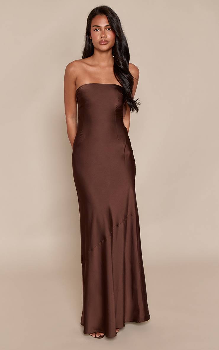 Chocolat Robe Longue Satinée À Bandeau Avec Dos Drapé