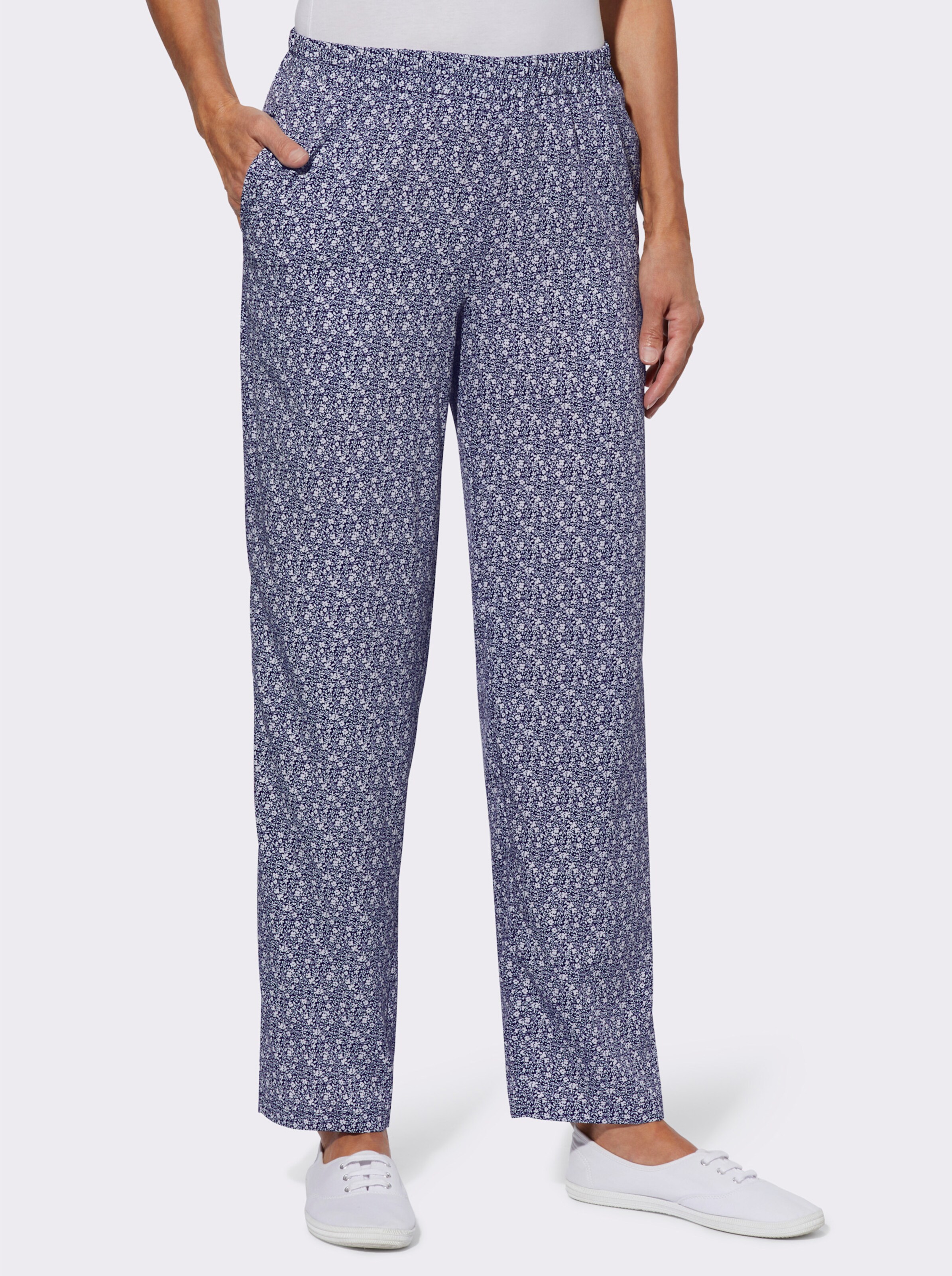 Schlupfhose in lässig weiter Form