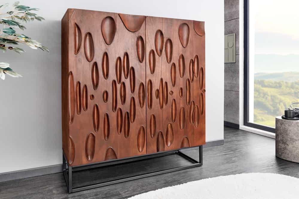 Massives Highboard DUNE 120cm walnuss-braun Akazienholz 3D-Design schwarz Metall