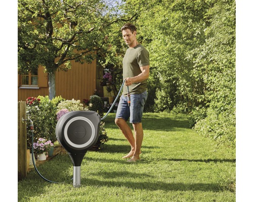GARDENA RollUp M tuinslangbox inclusief 20 m slang, 360° draaibaar en RollControl-technologie