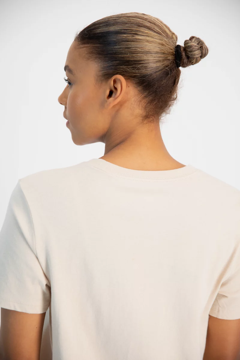 Nike Sportswear Club Essentials Damen T-Shirt