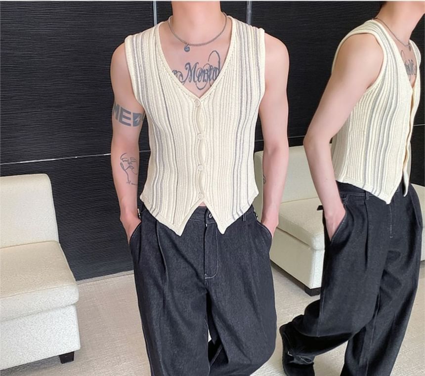 Omozando - Geribbeld tanktopje met V-hals en knoopjes