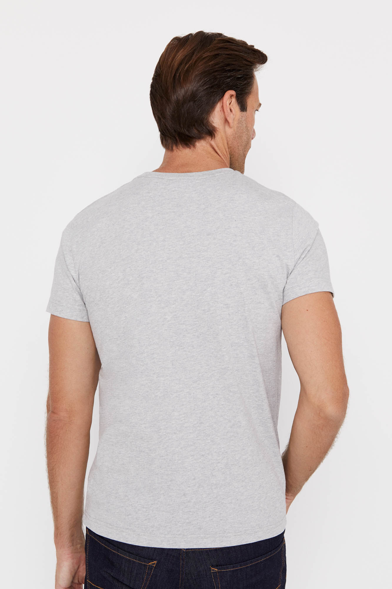Camiseta básica - Cinza