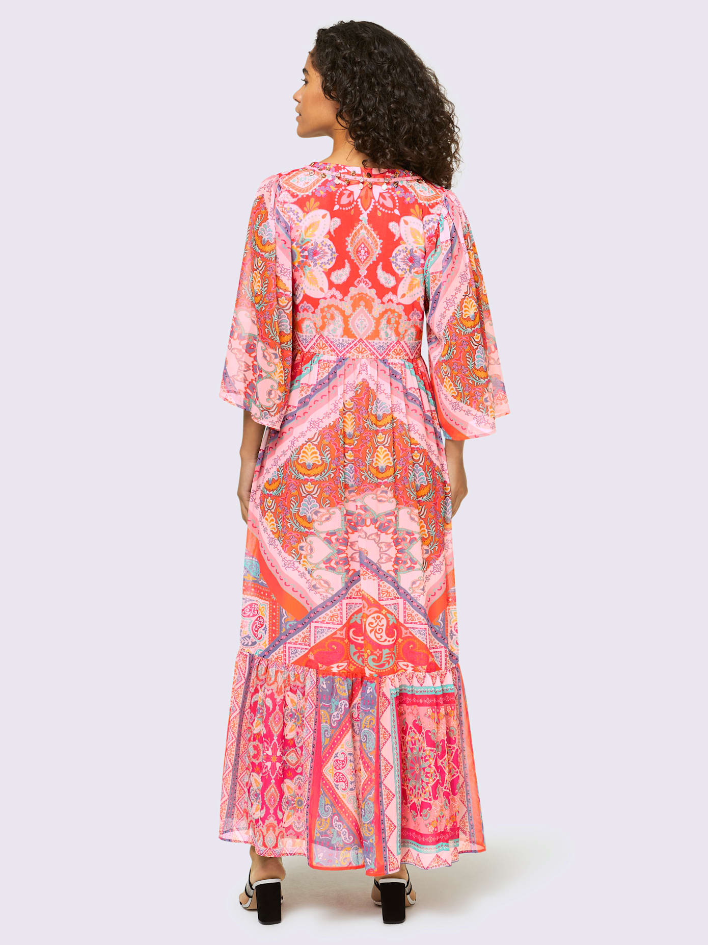 Robe imprimée superbes éléments décoratifs