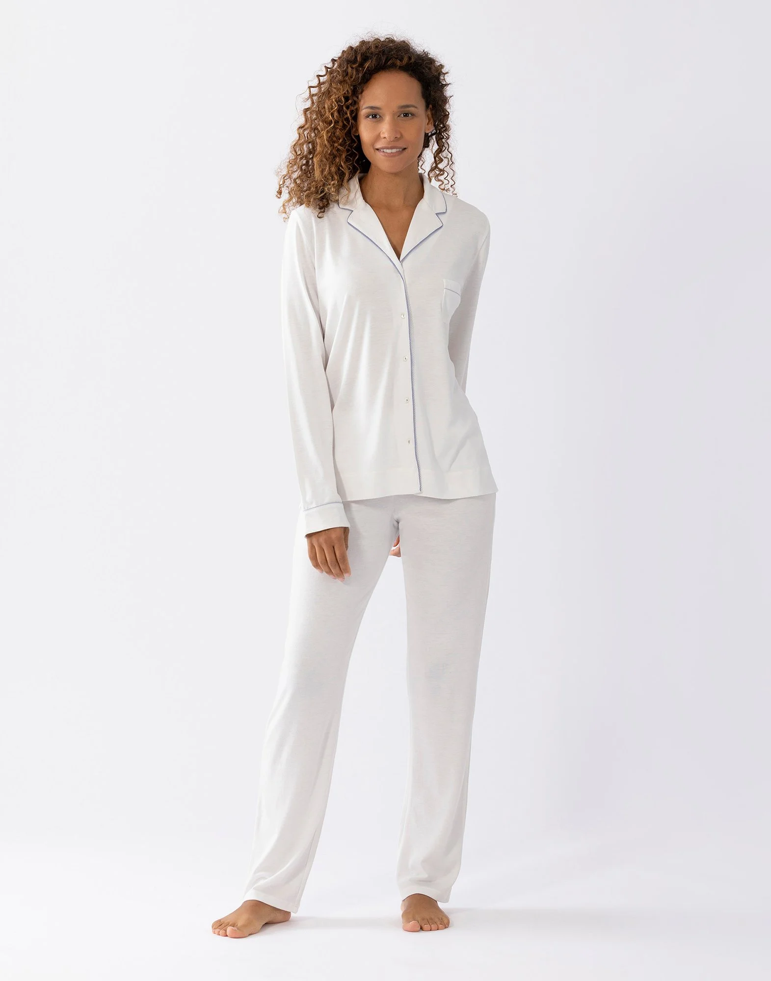 INTEMP A06 - Pyjama boutonné en coton modal | Blanc
