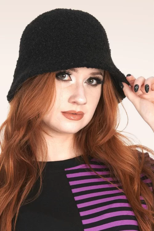 Banned Retro Superstar Fuzzy bucket hat in zwart