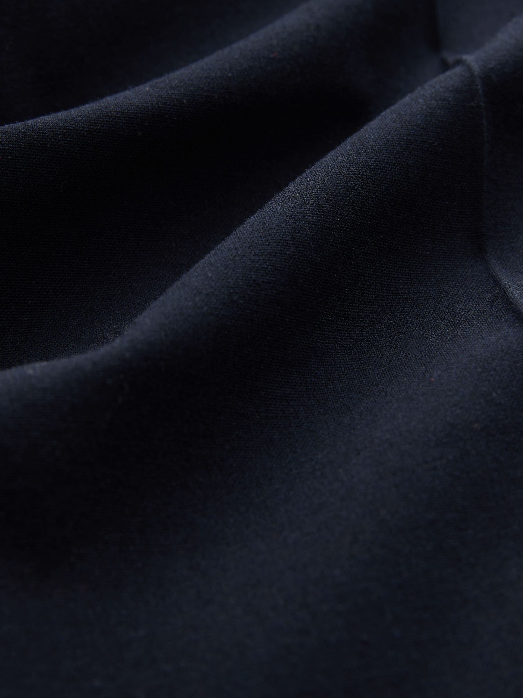 Donkerblauw - Nauwsluitende, op maat gemaakte broek van wol