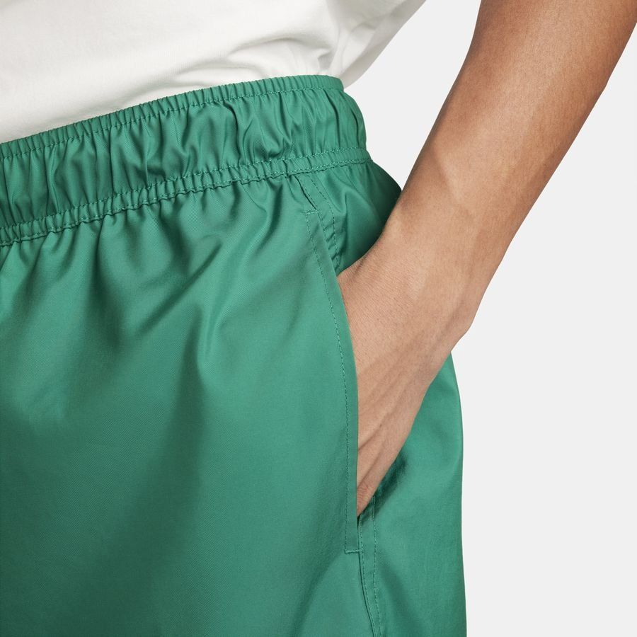 Nike Short Club Woven Flow - Vert/Blanc