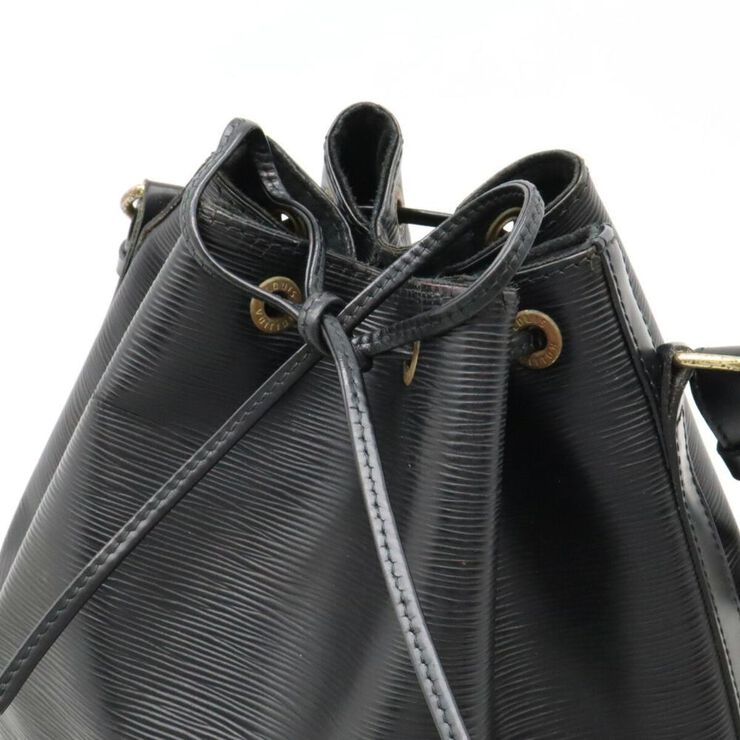 Louis Vuitton Vintage Louis Vuitton Noe Black