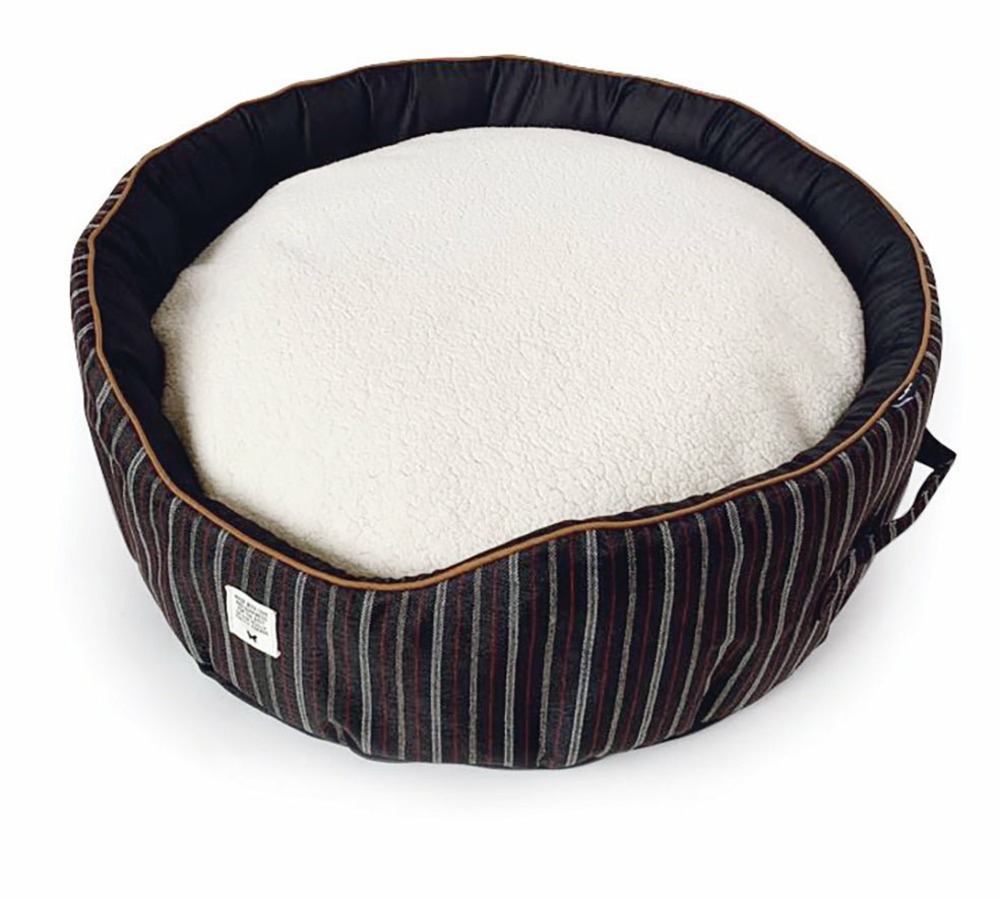 Panier collection cricket au chic londonien pour chiens et chats