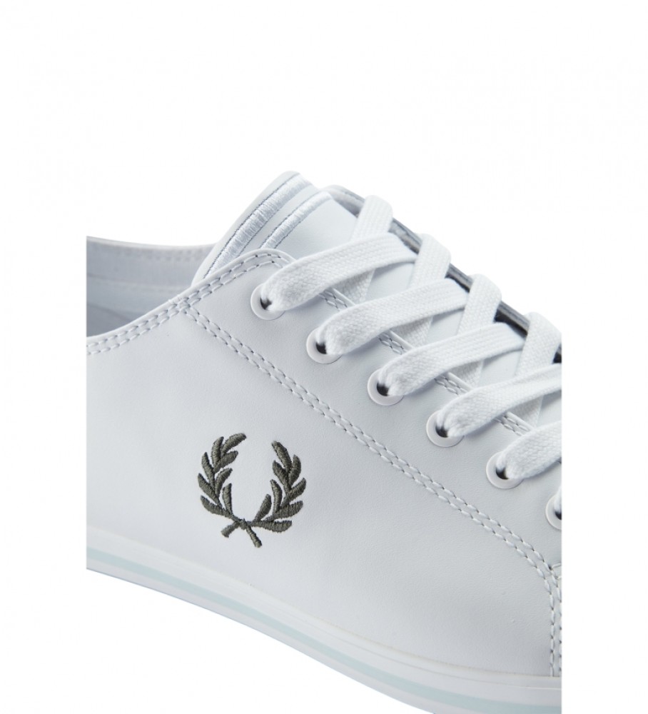 Chinelo Fred Perry Kingston de couro branco