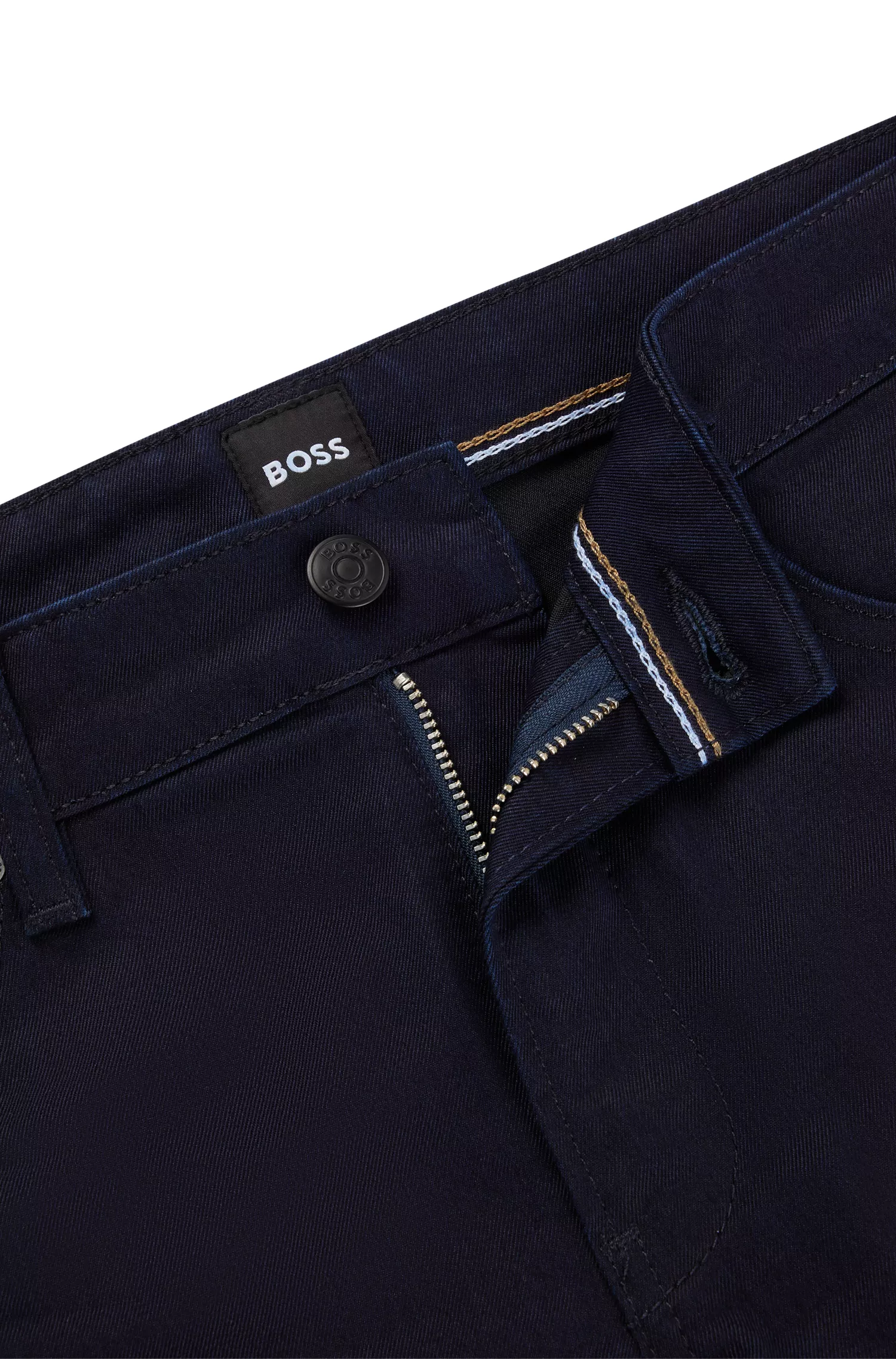 Calça jeans BOSS preta, corte slim, em denim confortável com elasticidade azul-escuro.
