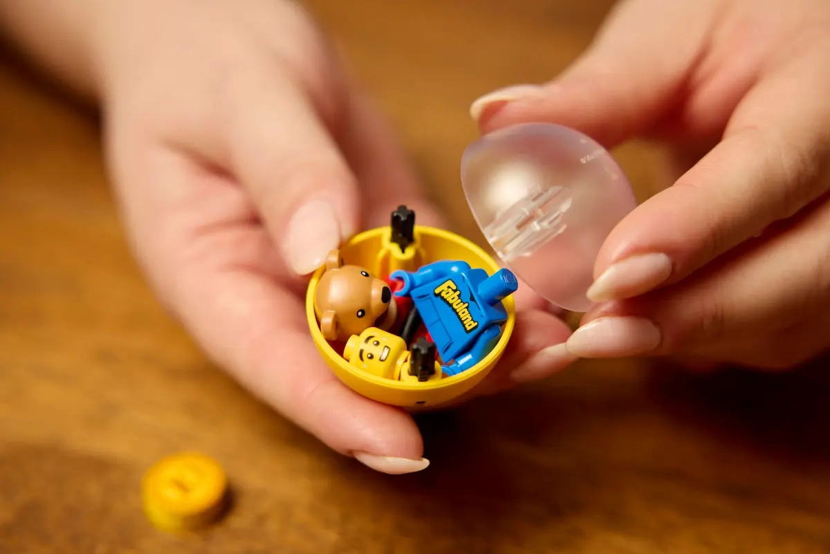 (1343-tlg. Set) Ideas Klemmbausteine Spielzeug Deko Modell Bausatz (21358) - Spielzeugautomat mit Minifiguren