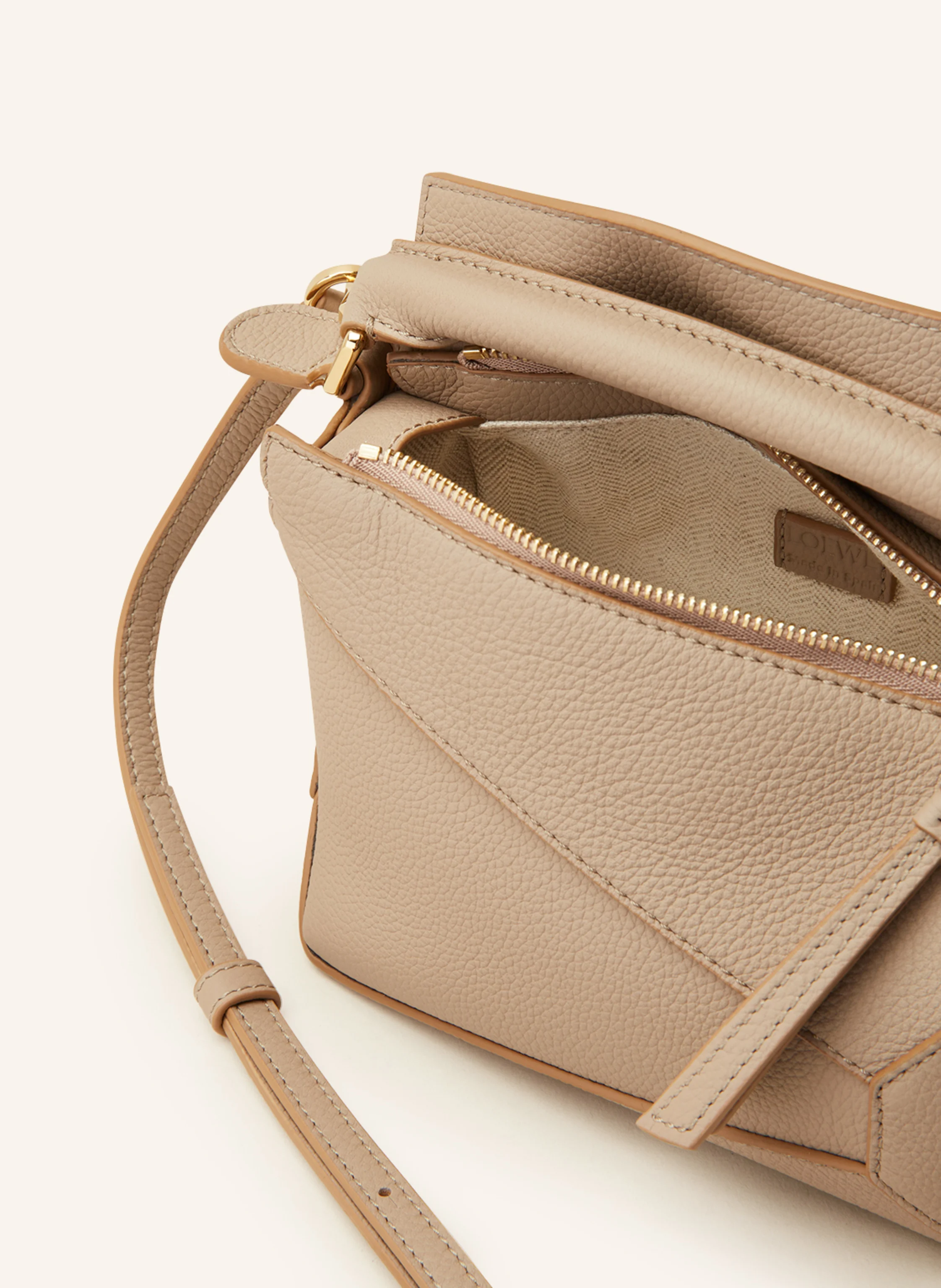LOEWE Umhängetasche PUZZLE EDGE MINI