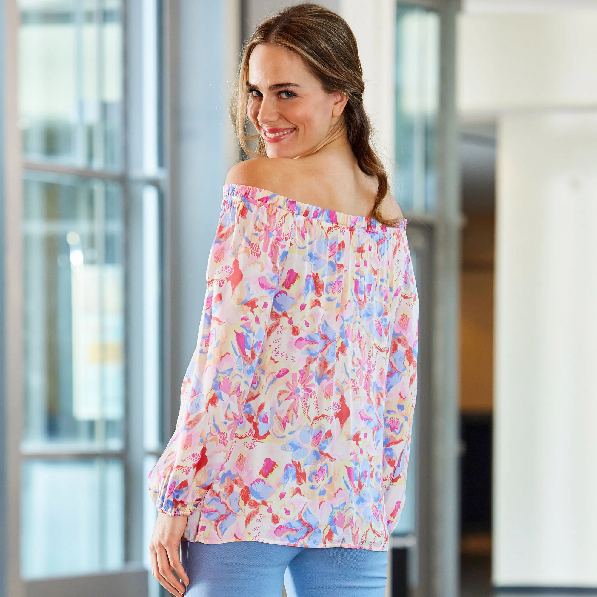 Damen-Bluse mit elastischem Ausschnitt
