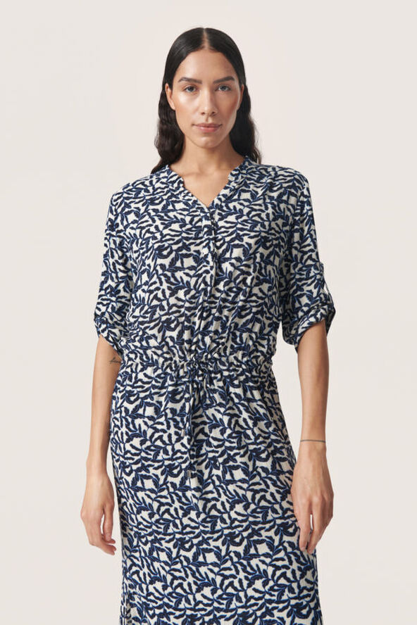 Soaked in Luxury SLZaya Dress Night sky leaf print